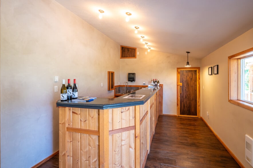 More Photos Of 1002 British Columbia 3, Cawston Winery Vineyard For Sale