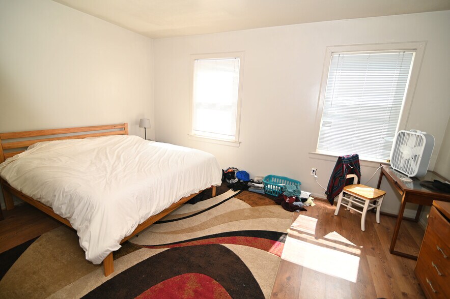 More Photos Of 513-519 12th St SE, Washington Apartments For Sale