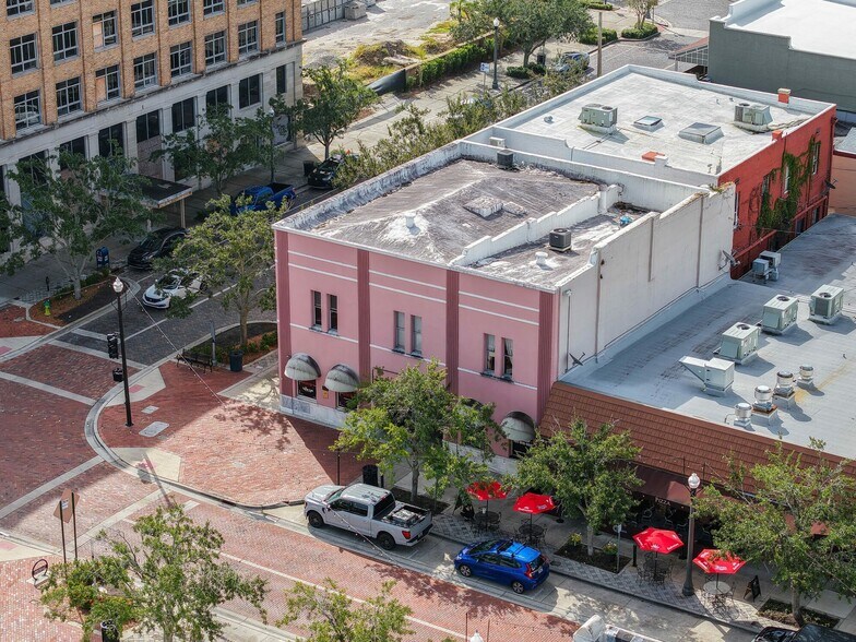More Photos Of 101 W 1st St, Sanford Storefront For Sale