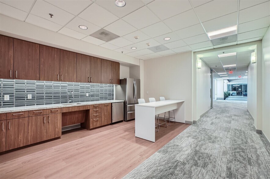 More Photos Of 4920 Westway Park Blvd, Houston Office For Lease