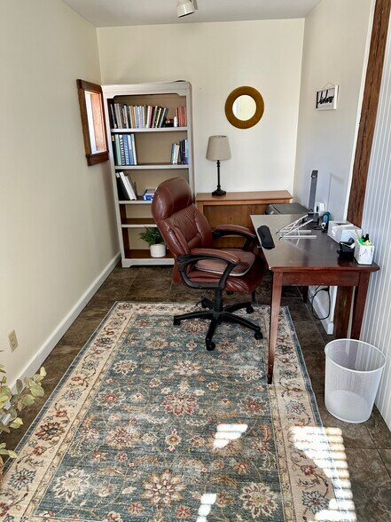 More Photos Of 708 Chicago St, Manitowoc General Retail For Sale