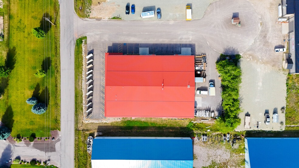 More Photos Of 105 Rocky Cliff Ln, Kalispell Industrial For Sale