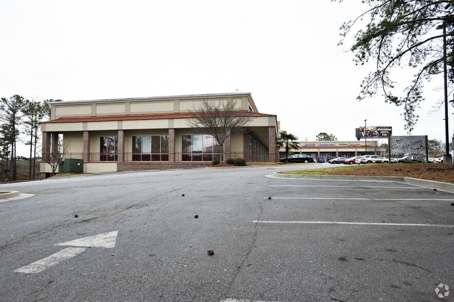 More Photos Of 4300 Buford Hwy, Atlanta Unknown For Lease