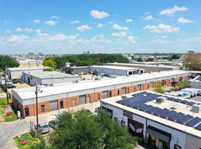 Primary Photo Of 11166 Ables Ln, Dallas Warehouse For Lease