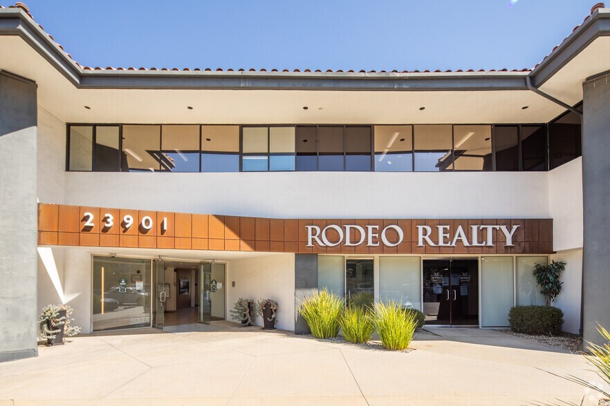 23901 Calabasas Rd, Calabasas, CA 91302 Office For Lease
