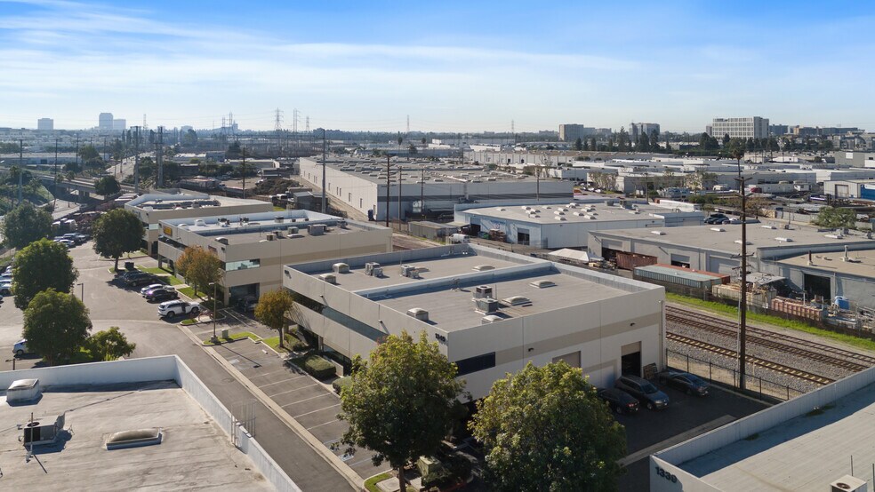 More Photos Of 1345 S Lewis St, Anaheim Warehouse For Sale