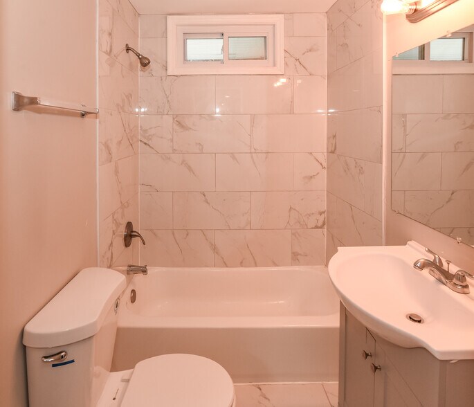 More Photos Of 15 Sollers Point Rd, Dundalk Multifamily For Sale