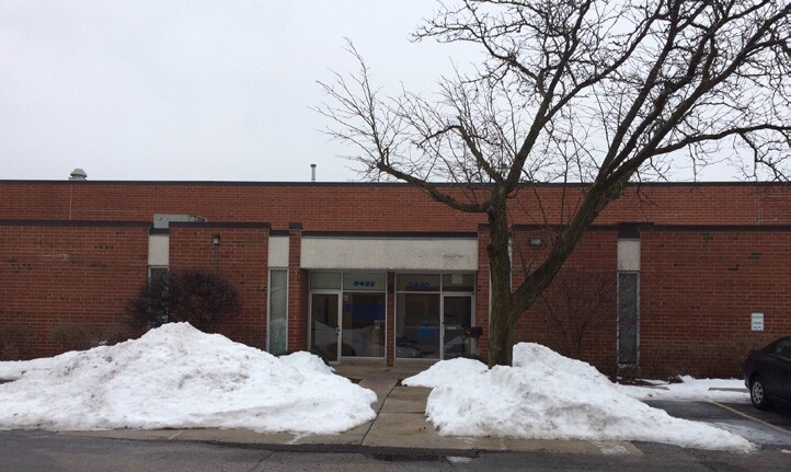 More Photos Of 5404-5446 Dansher Rd, Countryside Warehouse For Lease