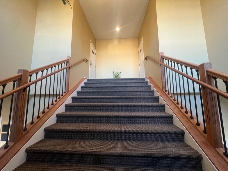 More Photos Of 5720 Gateway, Mason Loft Creative Space For Sale