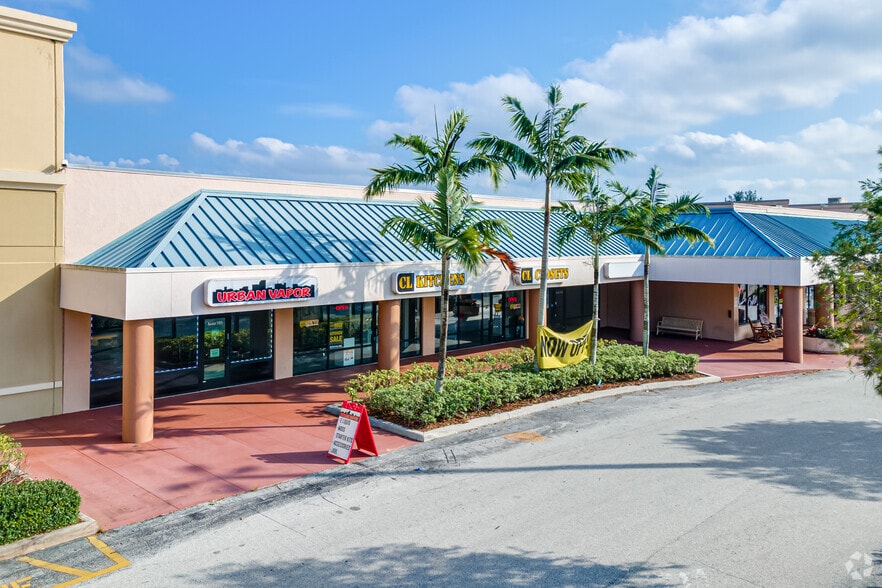 More Photos Of Sr 7 @ SR. 7 & Southern Blvd., Royal Palm Beach Unknown For Lease