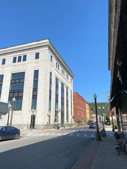 Primary Photo Of 100 Seneca St, Oil City Office For Lease