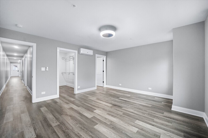 More Photos Of 1016 S State St, Lockport Apartments For Sale