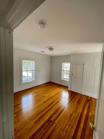 More Photos Of 506 E Liberty St, Charles Town Apartments For Sale