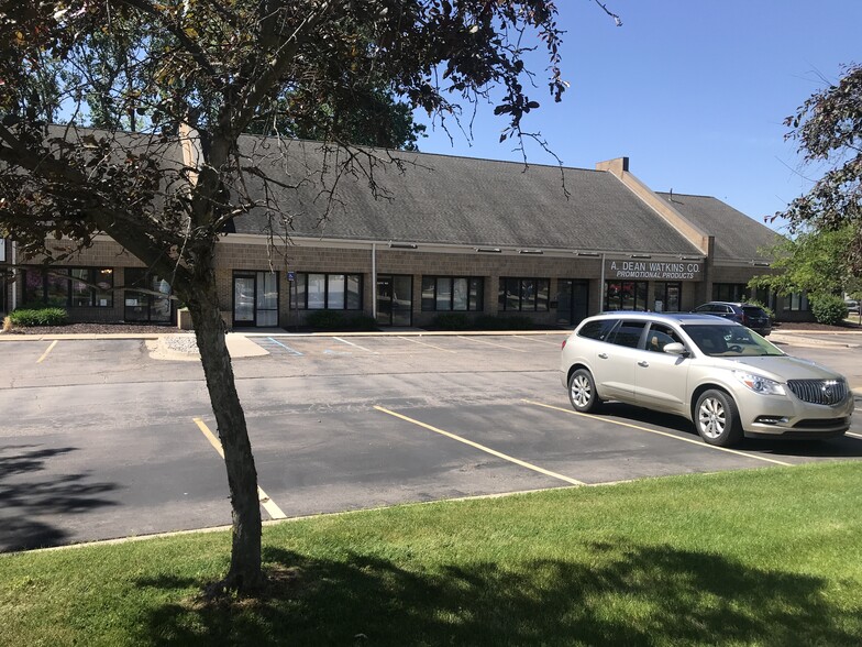 Primary Photo Of 2395 Jolly Rd, Okemos Office For Lease