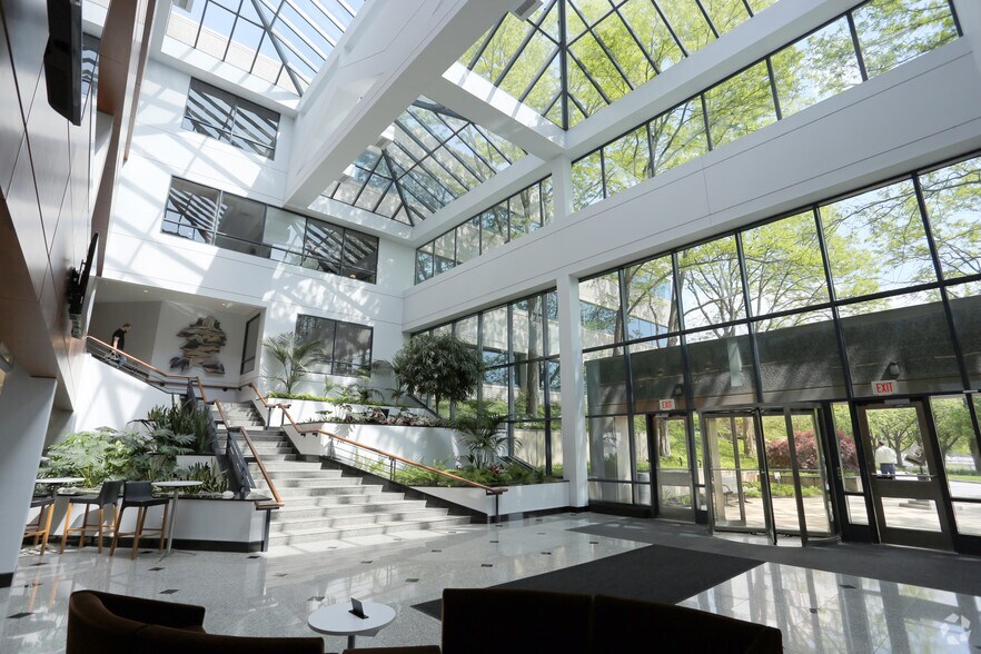 More Photos Of 1000 Westlakes Dr, Berwyn Unknown For Lease