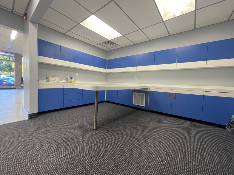 More Photos Of 346-348 Broad Ave, Leonia Restaurant For Lease
