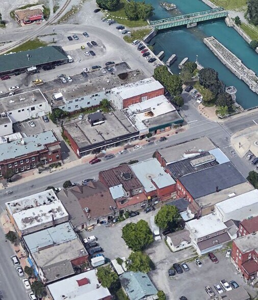 More Photos Of 9-17 Clarence St, Port Colborne Storefront For Sale