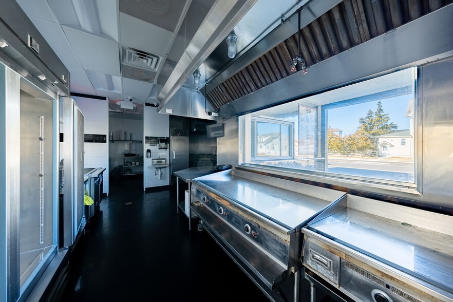 More Photos Of 2701 New Jersey Ave, Wildwood Restaurant For Sale