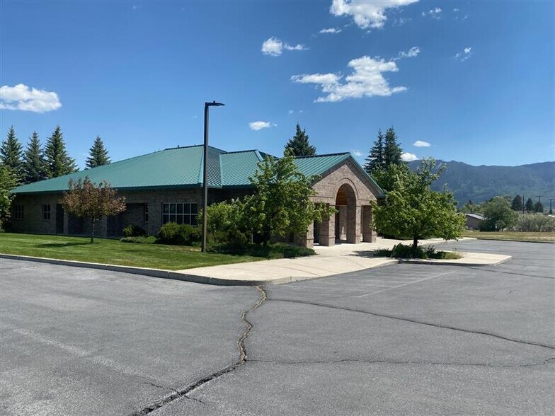Primary Photo Of 801 Dewey Blvd, Butte Office For Sale