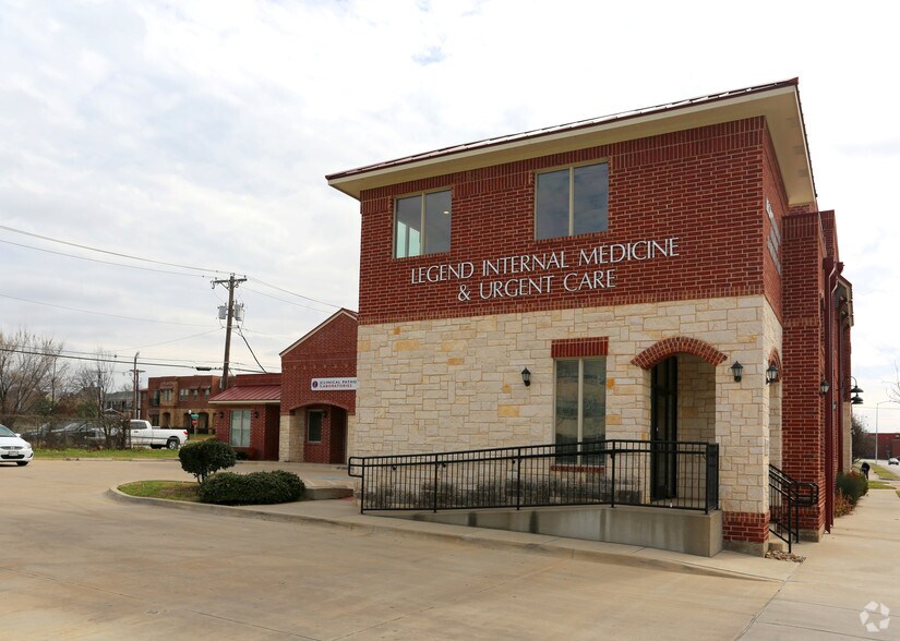 More Photos Of 609 Hemphill St, Fort Worth Office For Lease