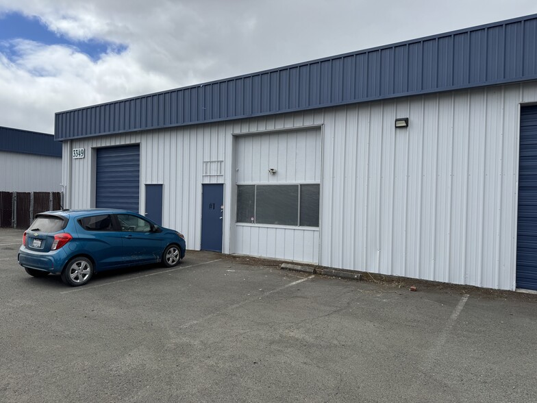 More Photos Of 3355 Industrial Dr, Santa Rosa Industrial For Lease
