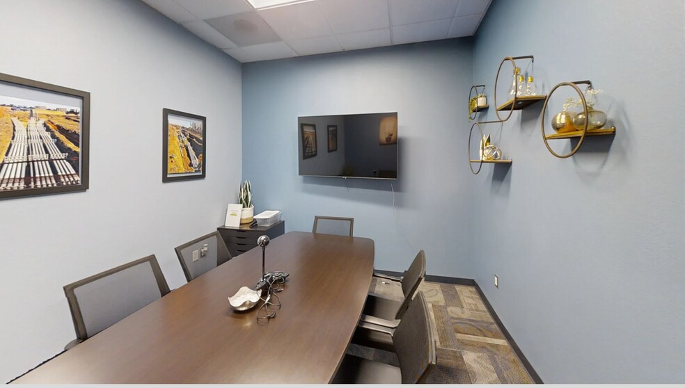 More Photos Of 4636 E McDowell Rd, Phoenix Distribution For Sale