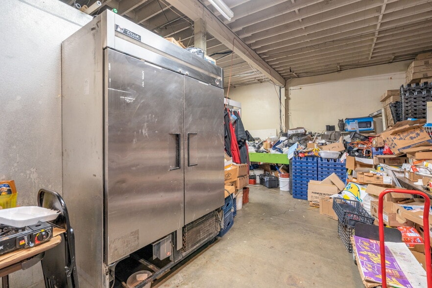 More Photos Of 10236 Long Beach Blvd, Lynwood Supermarket For Sale