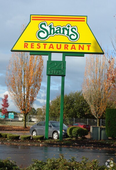 More Photos Of 1270 Lancaster Dr SE, Salem Restaurant For Sale