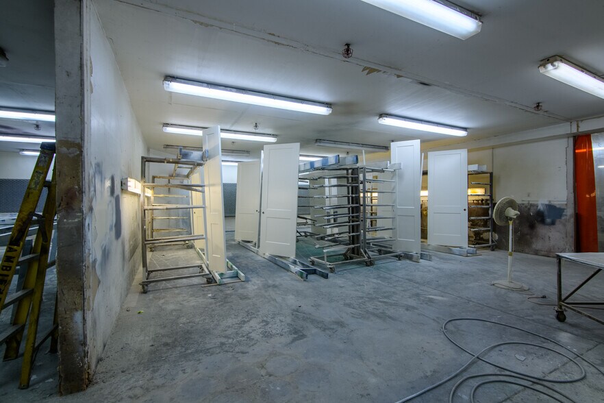 More Photos Of 440 Frankston St, Jacksonville Warehouse For Sale
