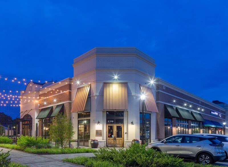 More Photos Of 4600 Roswell Rd, Atlanta Unknown For Lease