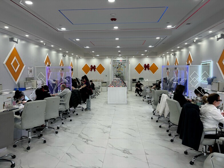 More Photos Of 240 Fort Salonga Rd, Northport Restaurant For Sale