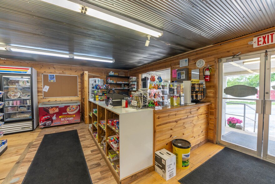 More Photos Of 5412 AR-56, Violet Hill Service Station For Sale