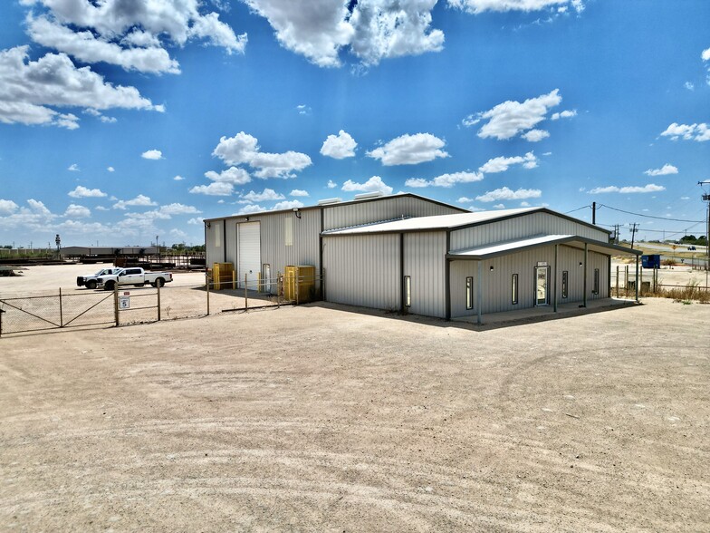 Primary Photo Of 2700 E Interstate 20, Midland Industrial For Lease