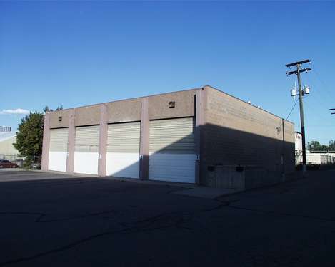More Photos Of 5141 Franklin St, Denver Distribution For Lease