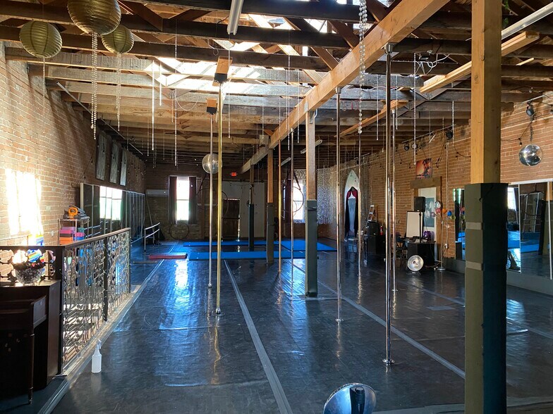 More Photos Of 15-19 E Toole Ave, Tucson Storefront For Lease