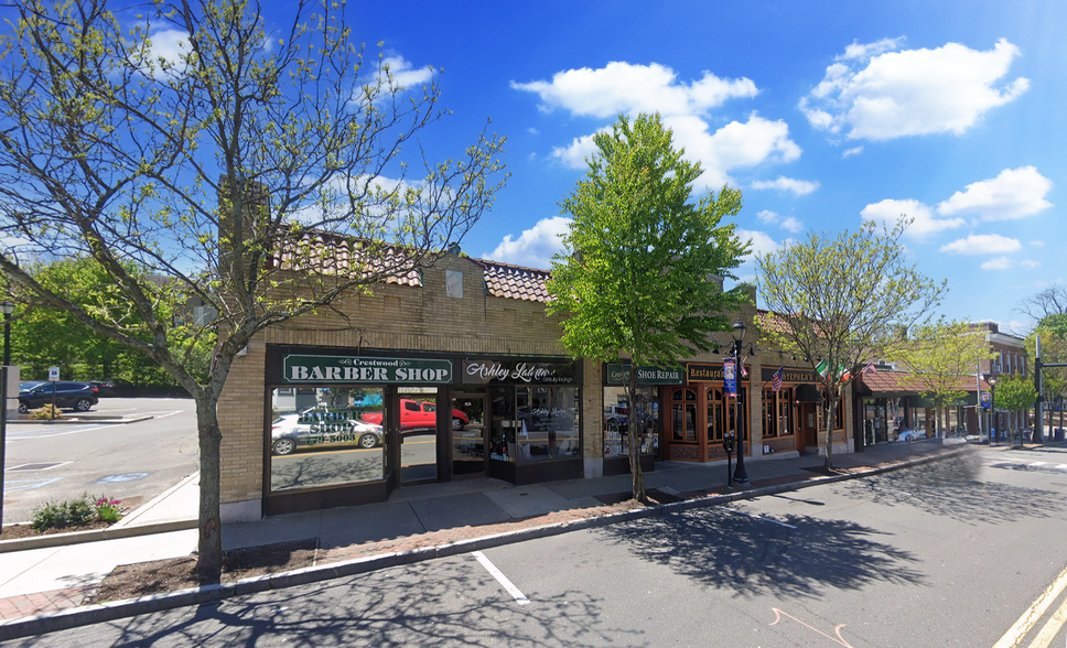 Primary Photo Of 12-16 Fisher Ave, Tuckahoe Storefront For Lease