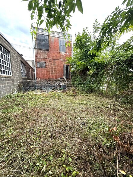 More Photos Of 1468 Haddon Ave, Camden Restaurant For Sale