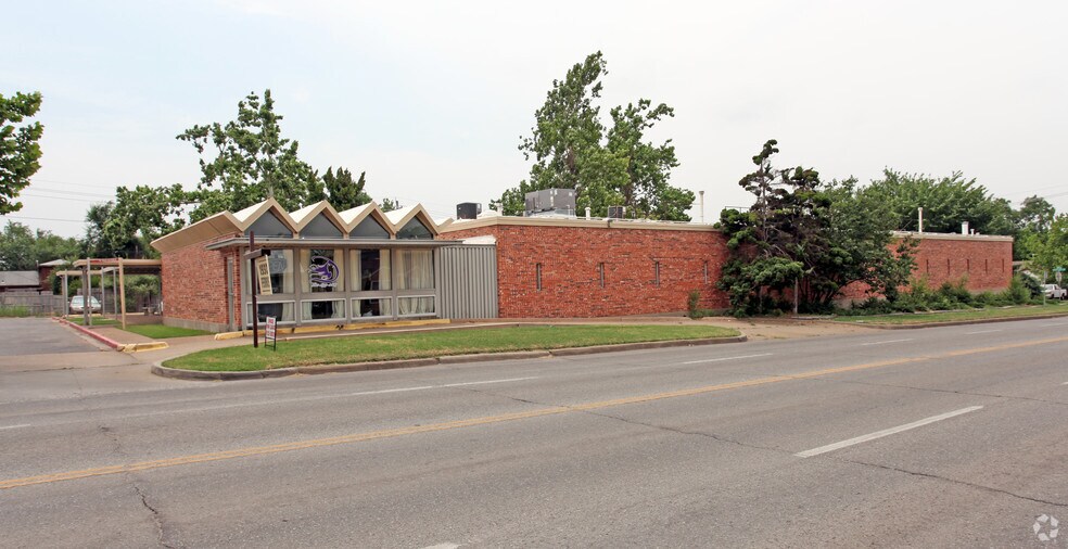More Photos Of 1930 NW Ferris Ave, Lawton Loft Creative Space For Lease