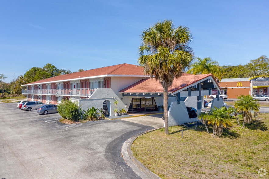 Primary Photo Of 4700 W Irlo Bronson Memorial Hwy, Kissimmee Hotel For Sale