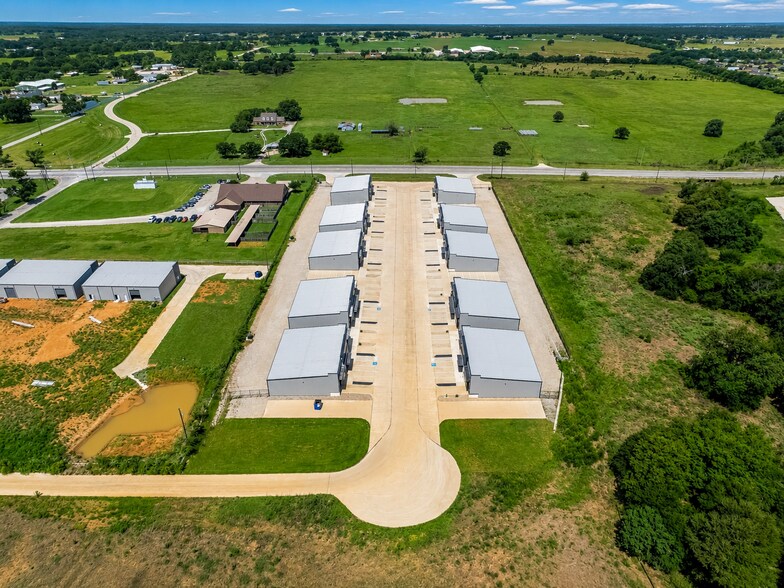 More Photos Of 4620 US 377 Hwy, Aubrey Unknown For Lease