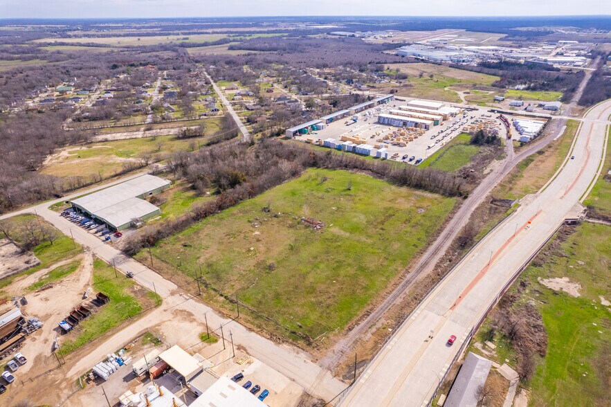 More Photos Of 500 E Grove St, Terrell Land For Sale