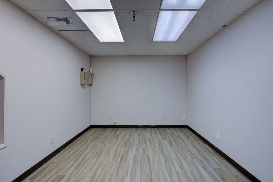 More Photos Of 1341 McWilliams Way, Modesto Warehouse For Lease