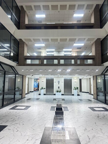 More Photos Of 8200 Wednesbury Ln, Houston Medical For Lease