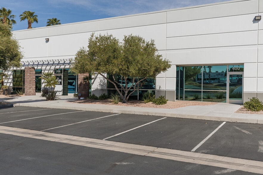 More Photos Of 6290 S Pecos Rd, Las Vegas Showroom For Lease
