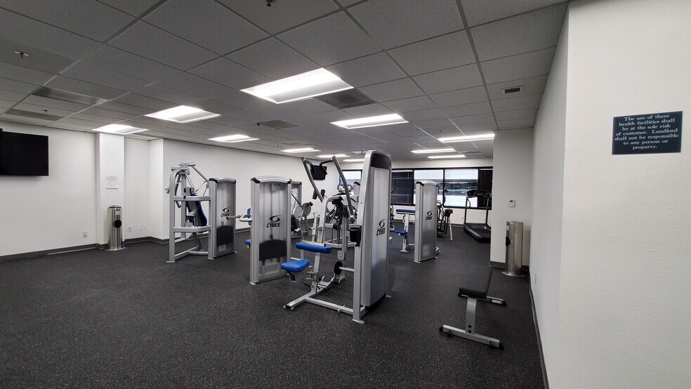 More Photos Of 3033 N 44th St, Phoenix Office For Lease