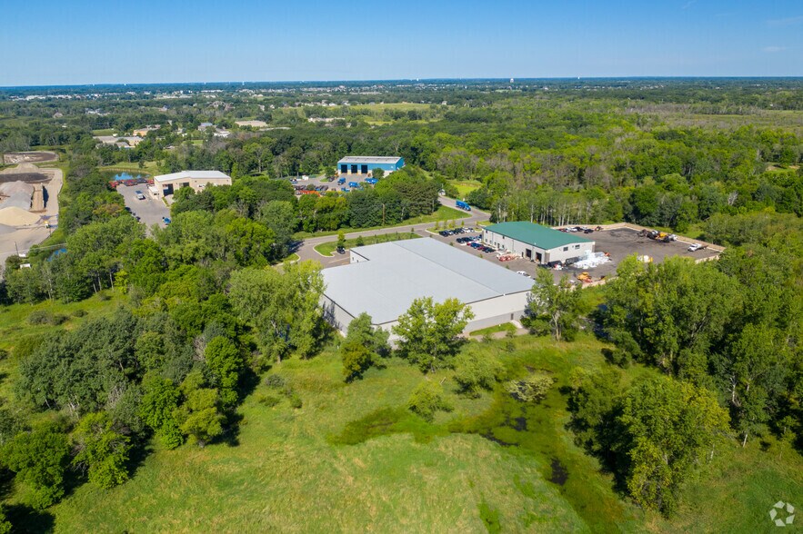 More Photos Of 10335 Naples St NE, Blaine Warehouse For Lease