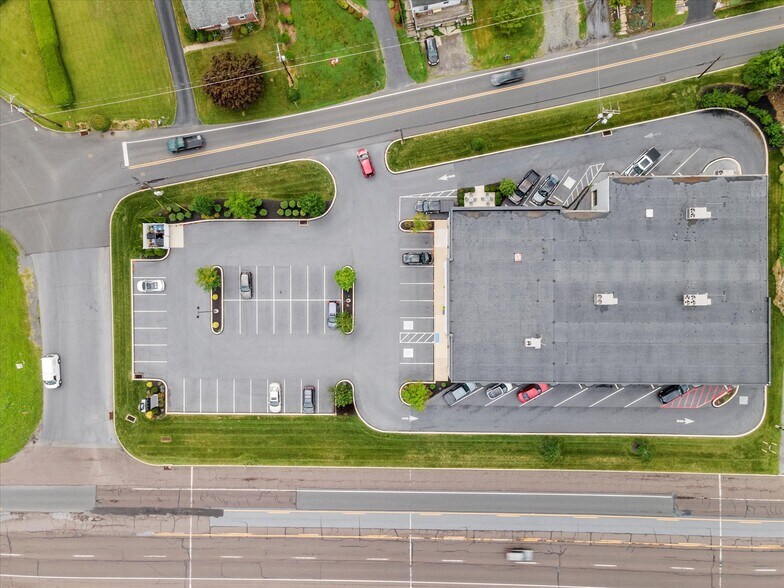 More Photos Of 2395 Lancaster Pike, Reading Coworking Space