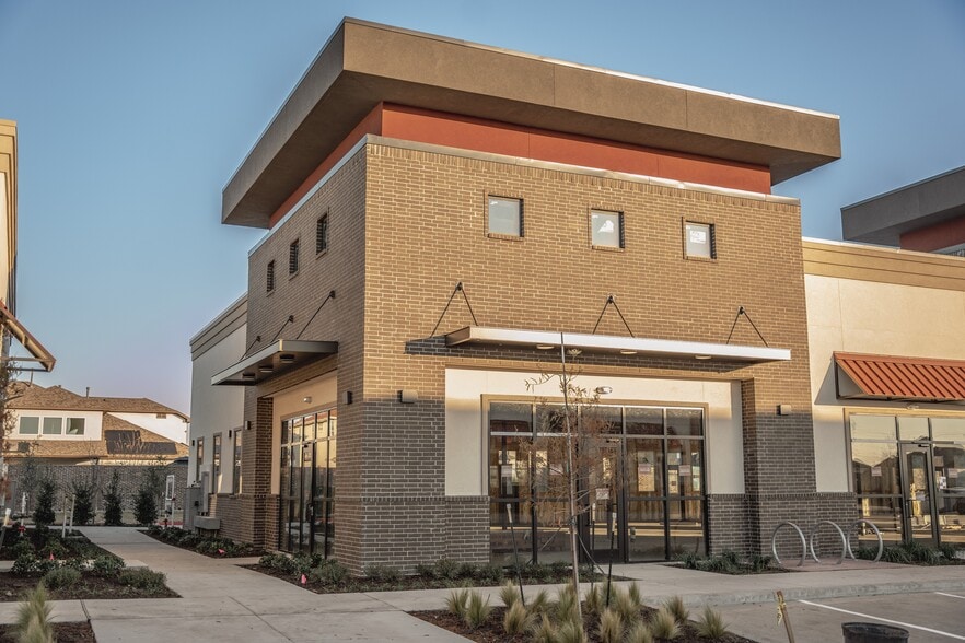 More Photos Of 10004 Coit Rd, Frisco Medical For Lease