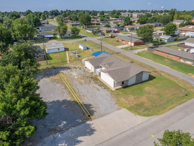 More Photos Of 1419 W London St, El Reno Religious Facility For Sale