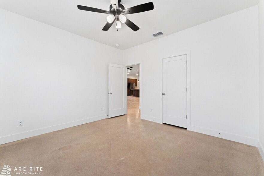 More Photos Of 4535 22nd Pl, Lubbock Multifamily For Sale